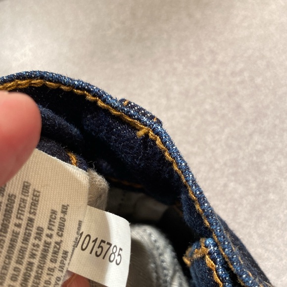 Abercrombie & Fitch - women’s stretch jeans. Size 27/31 - Picture 7 of 15